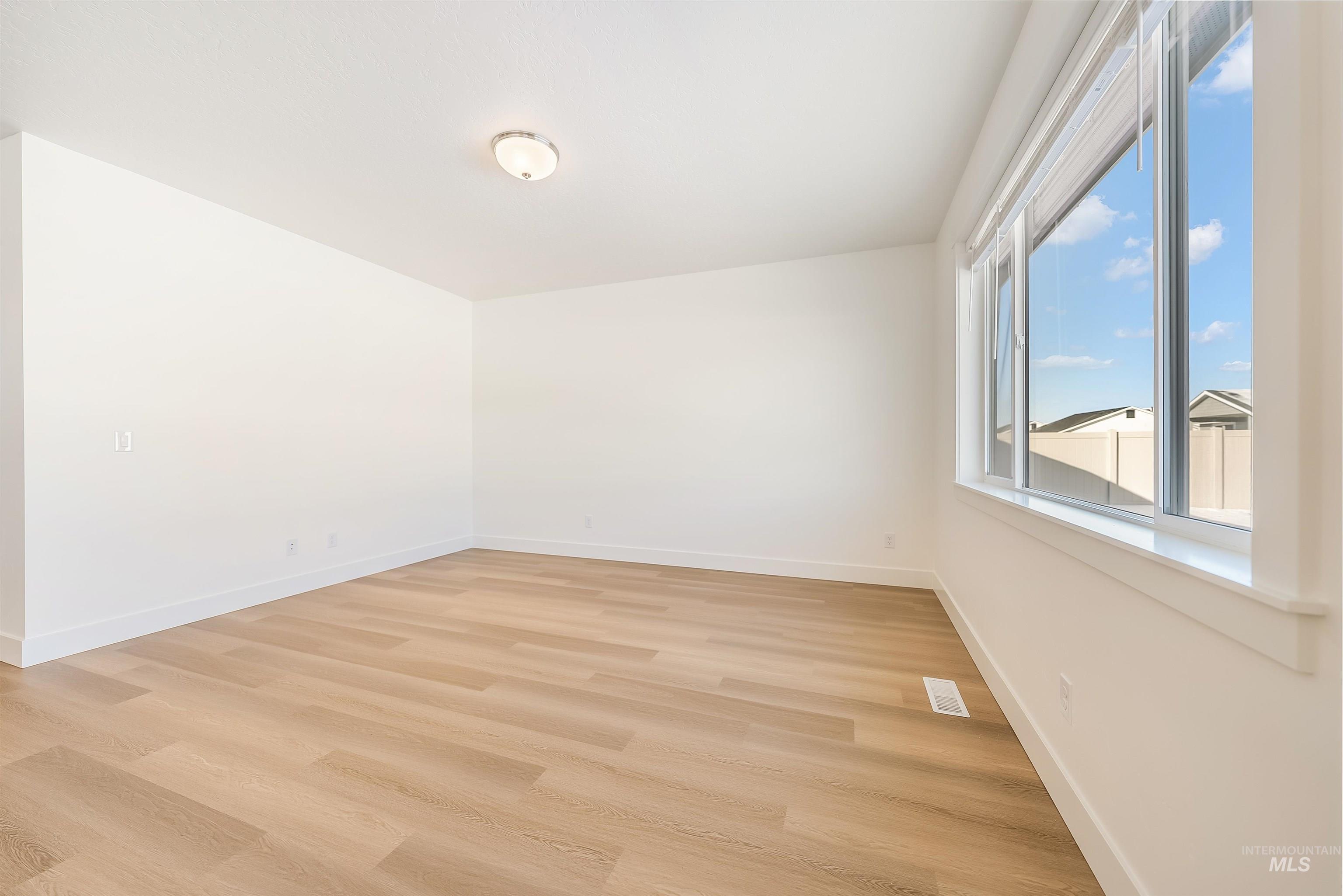 12490 W Pine Grass St