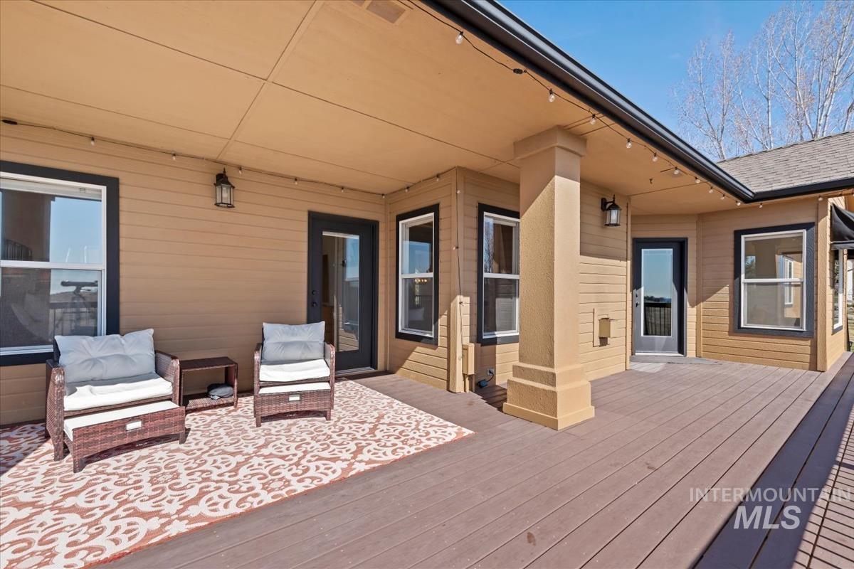 9367 W W Hills Gate Drive