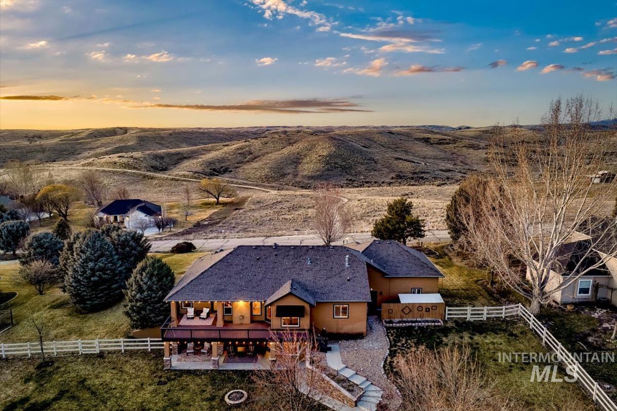 9367 W W Hills Gate Drive