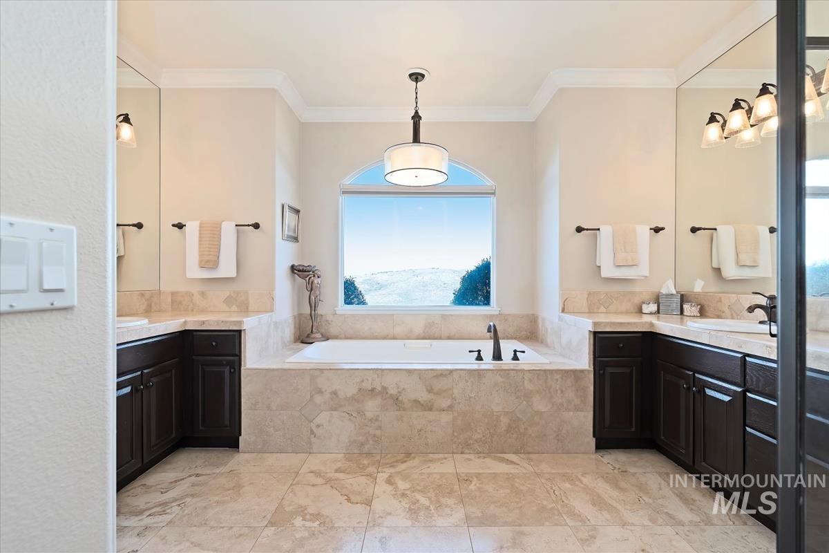 9367 W W Hills Gate Drive