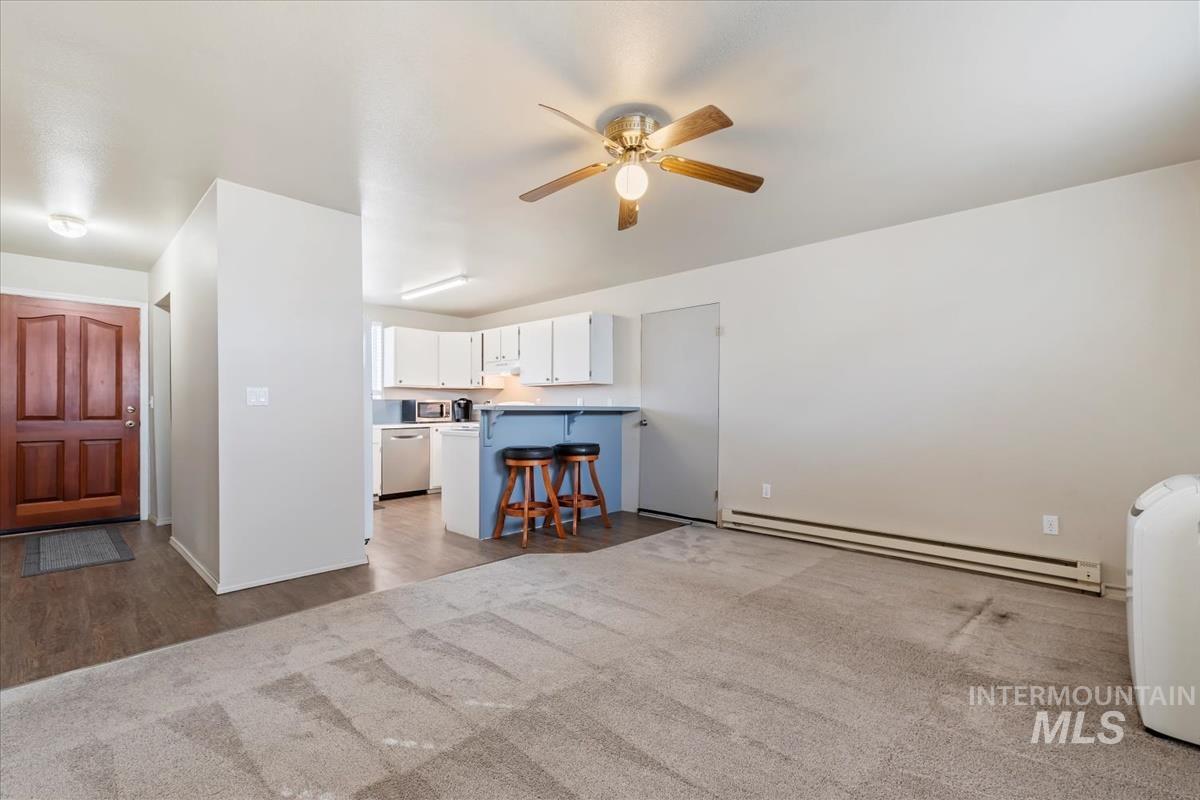 3135 S Black Cat Rd.