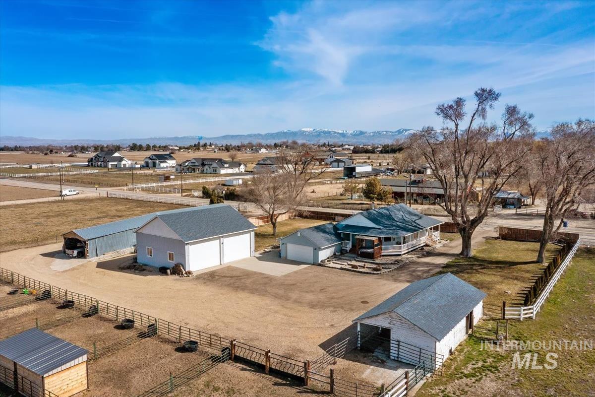 3135 S Black Cat Rd.