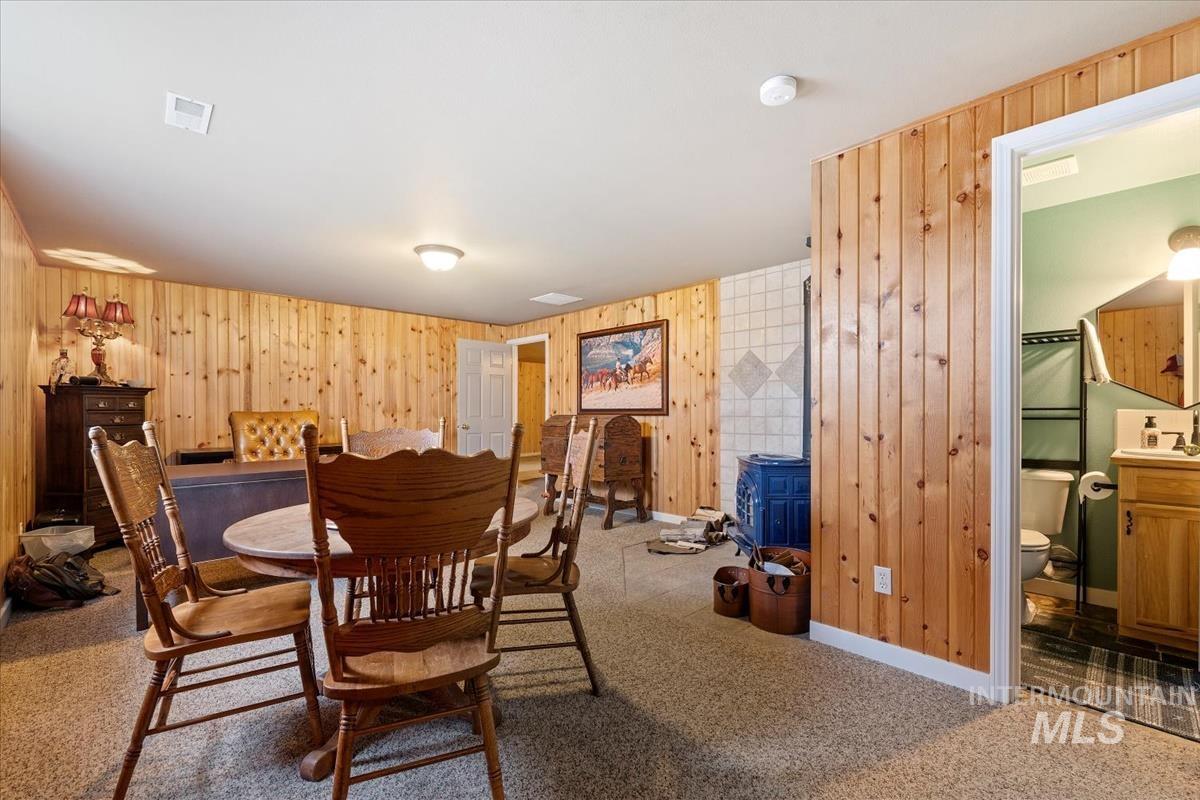 3135 S Black Cat Rd.