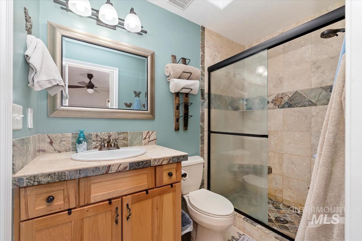 3135 S Black Cat Rd.