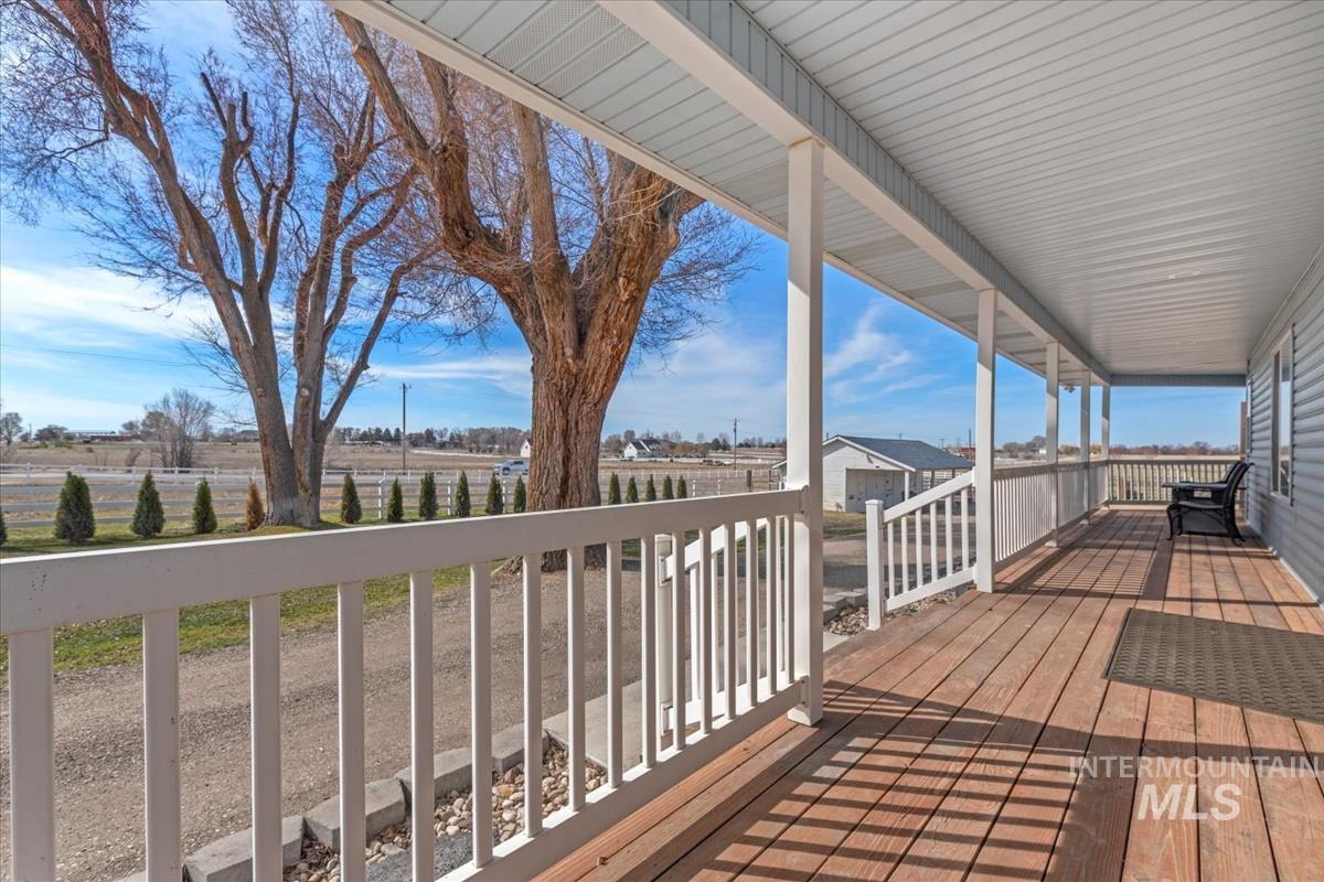 3135 S Black Cat Rd.