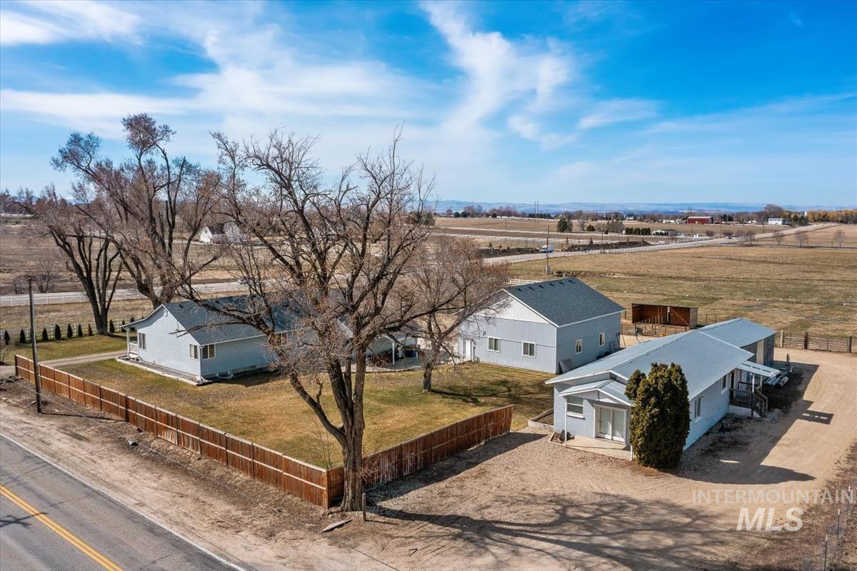 3135 S Black Cat Rd.