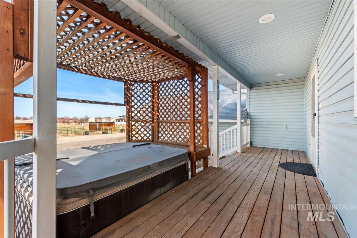 3135 S Black Cat Rd.