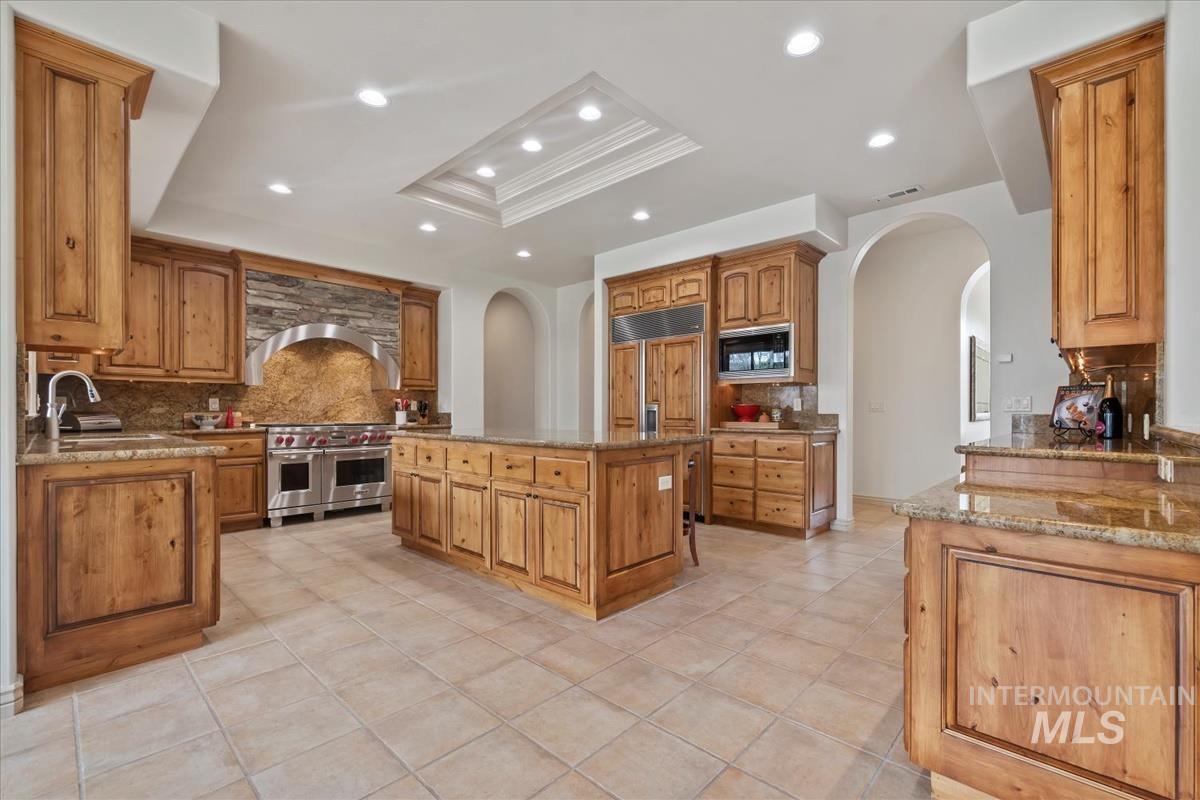 1092 W Shearwater Ln