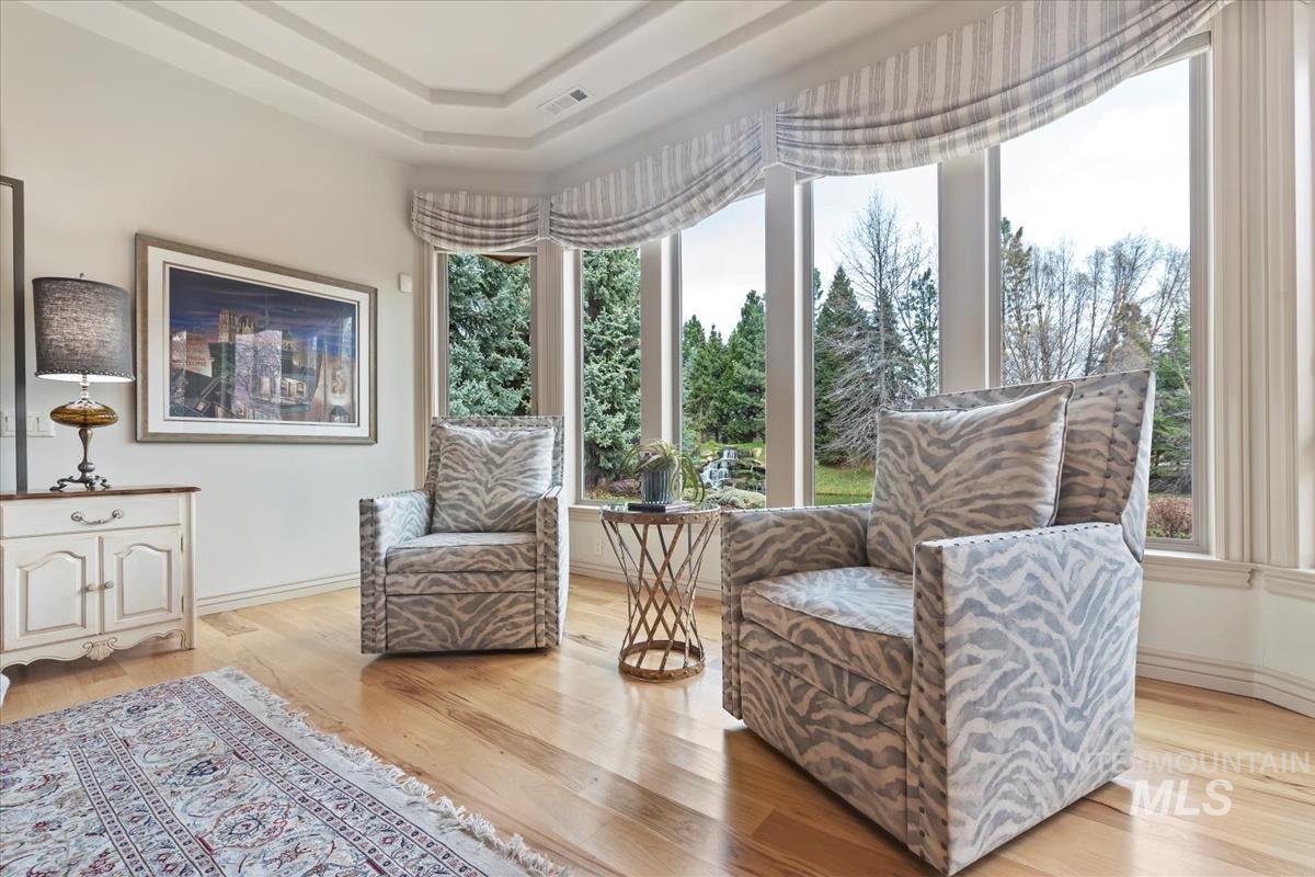 1092 W Shearwater Ln