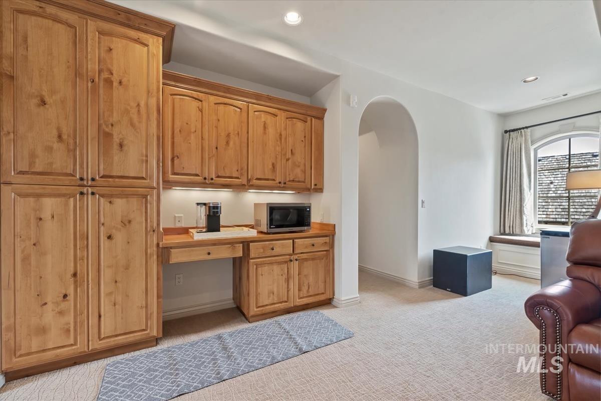 1092 W Shearwater Ln