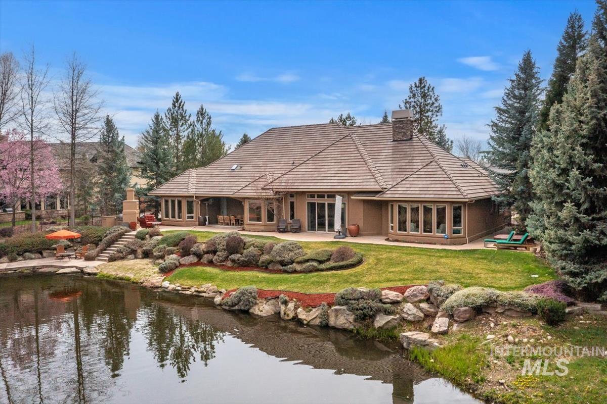 1092 W Shearwater Ln