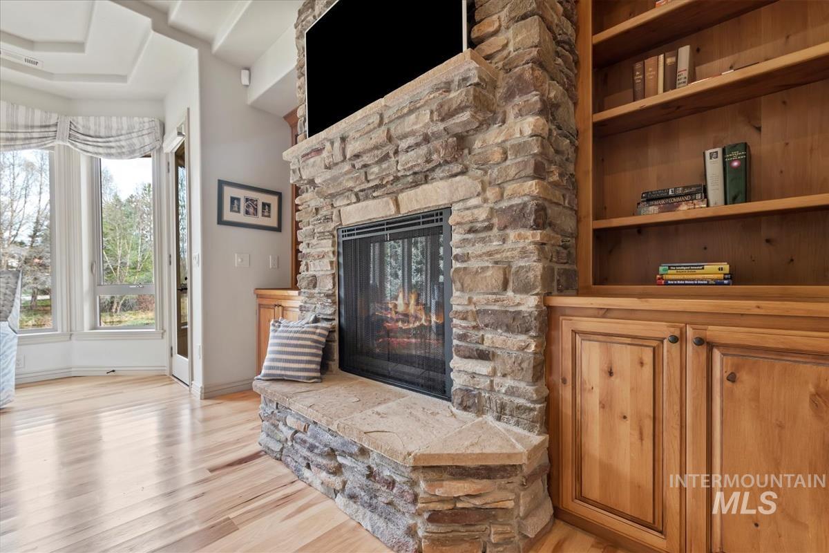 1092 W Shearwater Ln