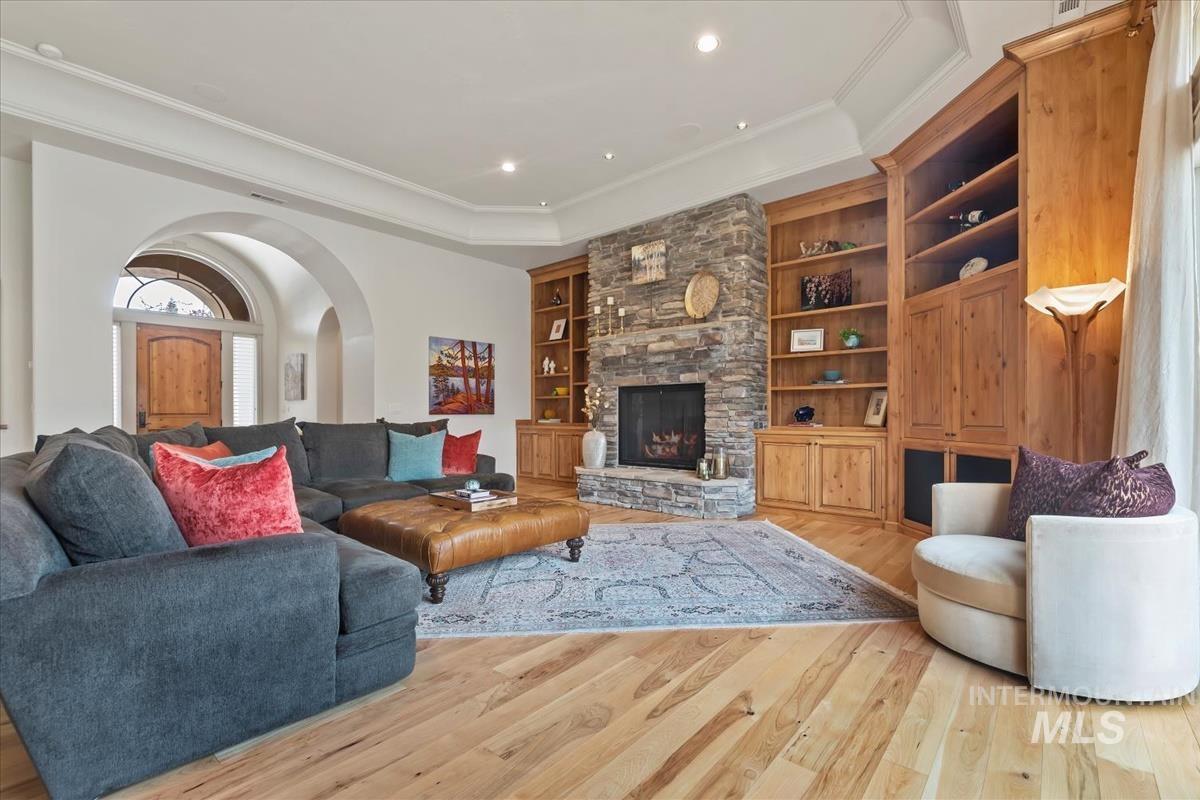 1092 W Shearwater Ln