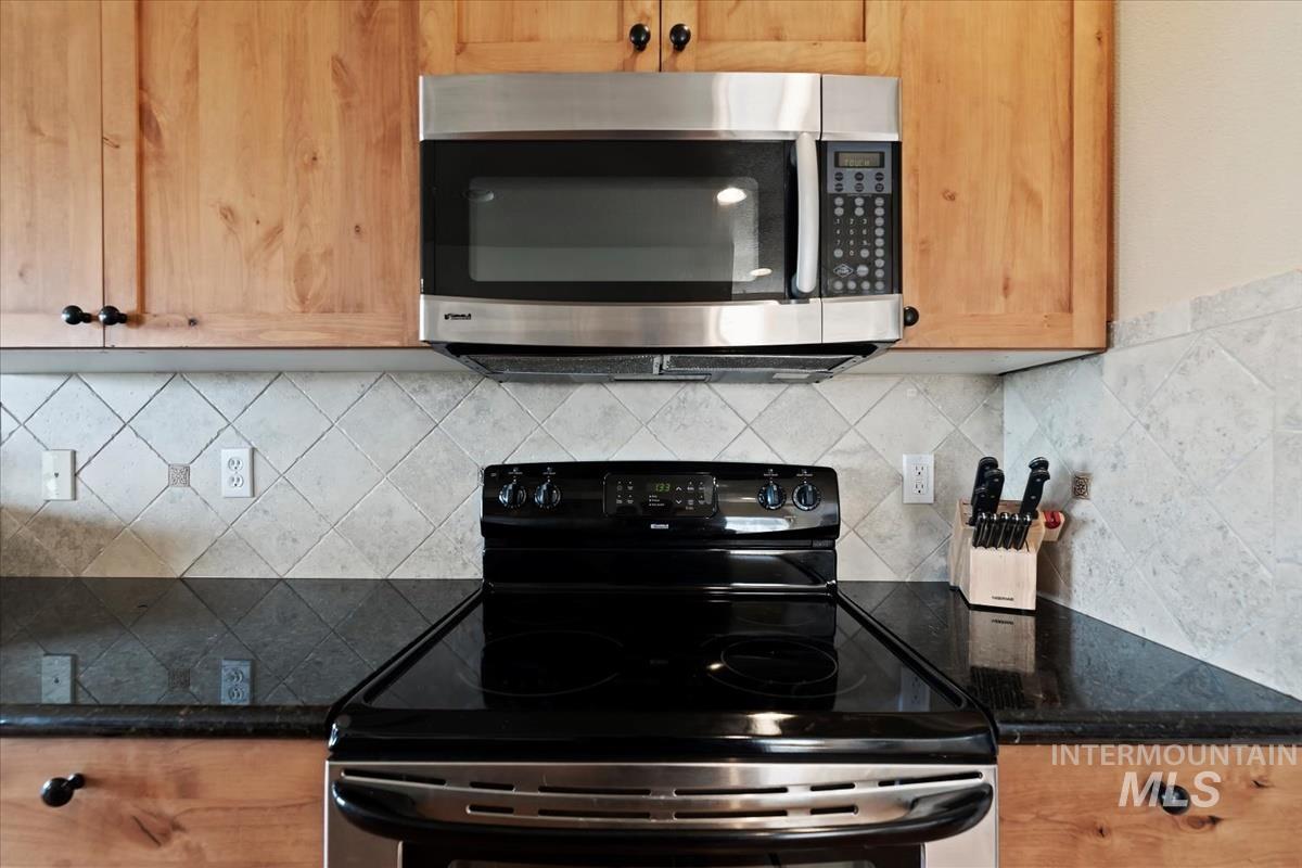 2869 N. Christian Way