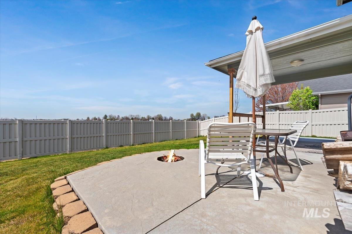 2869 N. Christian Way