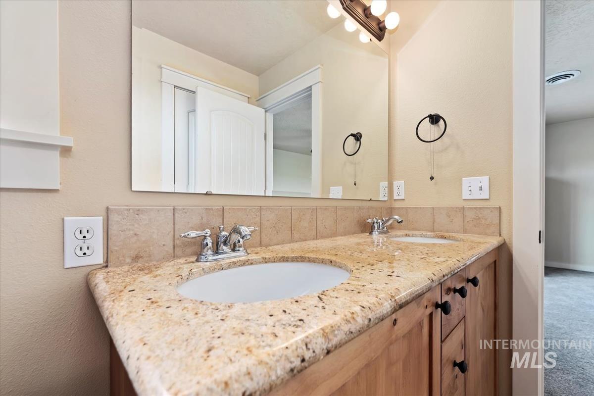 2869 N. Christian Way