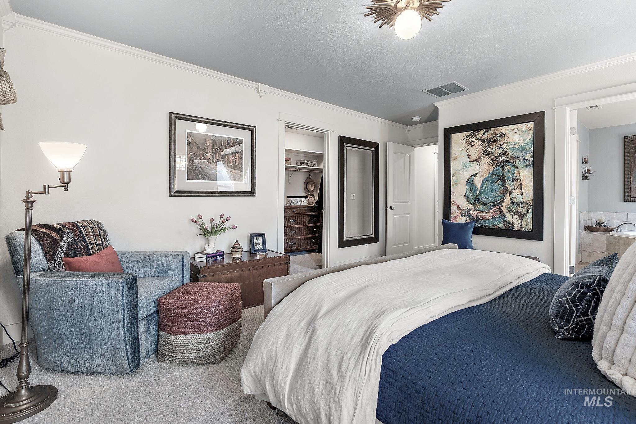 998 E Shadow Creek Lane