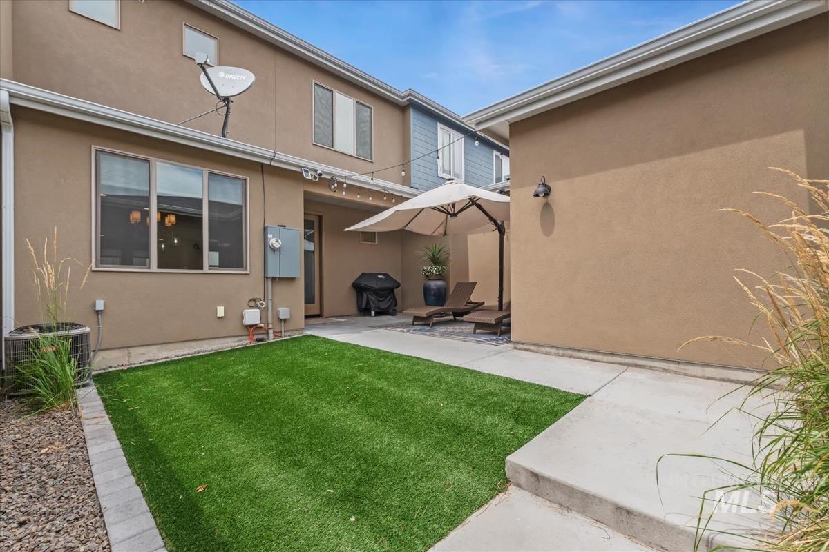 3034 S Honeycomb Way