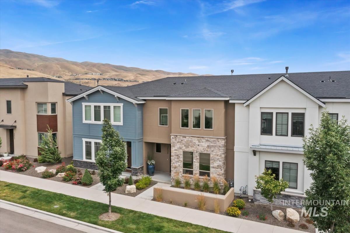 3034 S Honeycomb Way