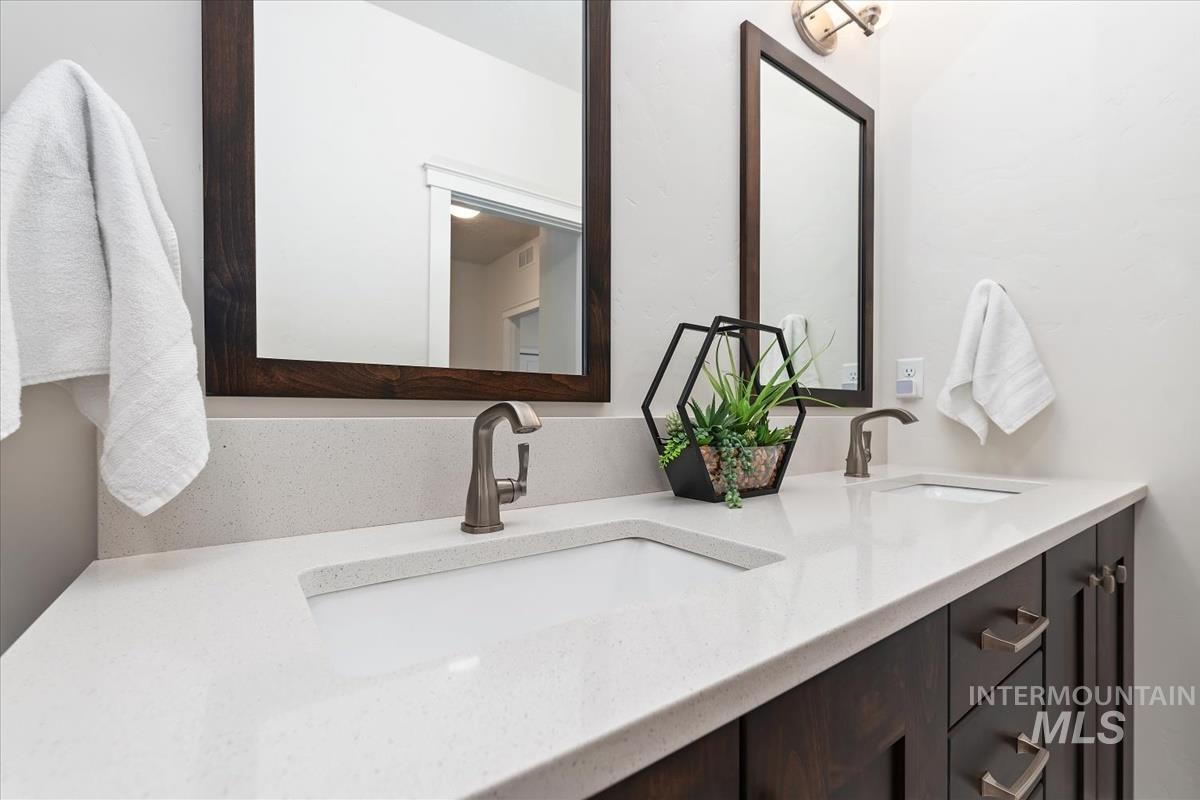 3034 S Honeycomb Way