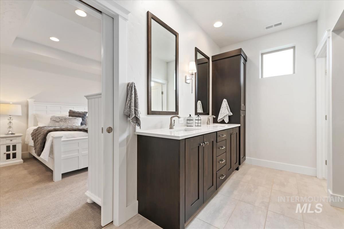 3034 S Honeycomb Way