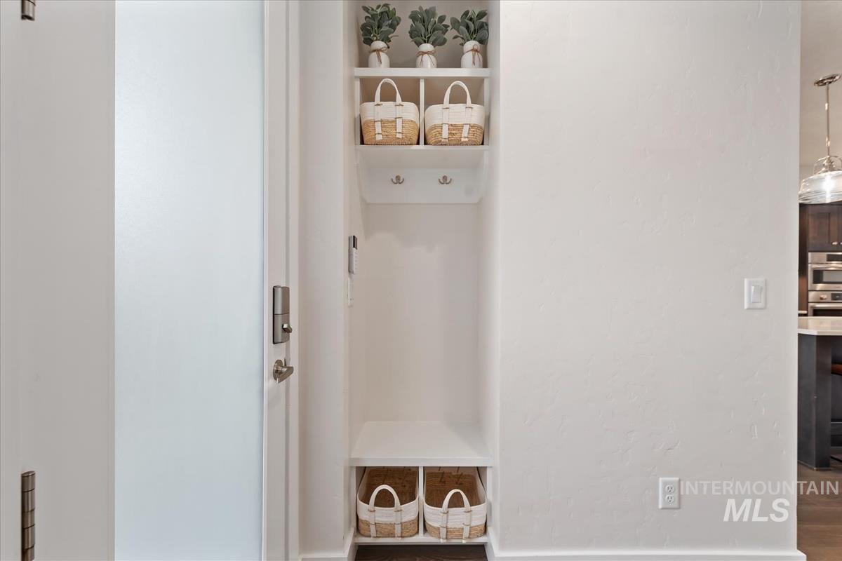 3034 S Honeycomb Way