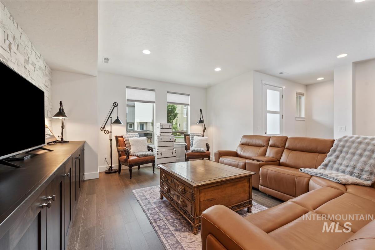 3034 S Honeycomb Way