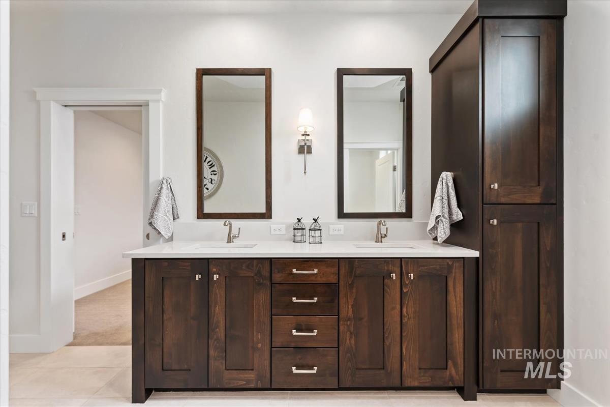 3034 S Honeycomb Way