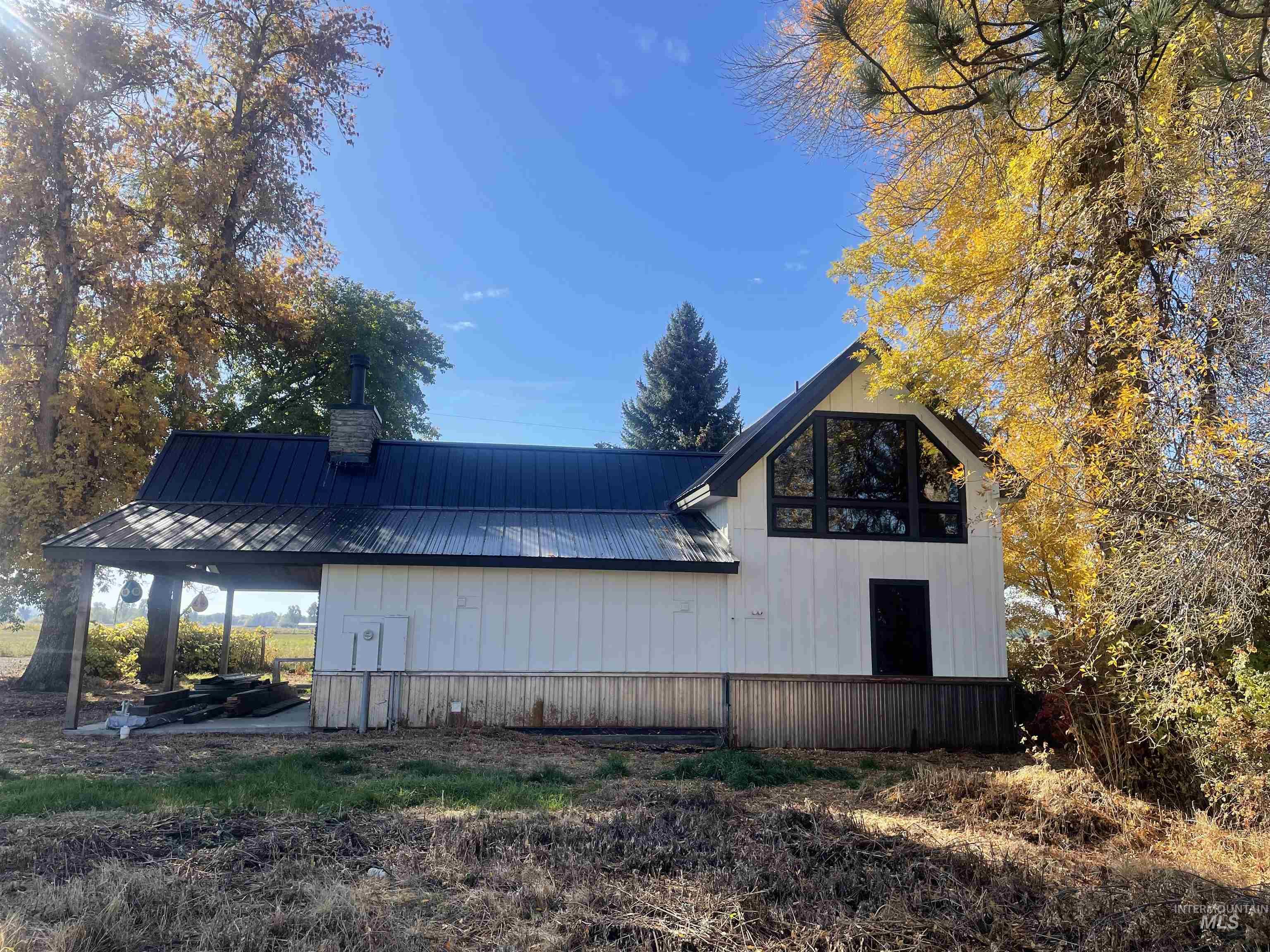 2250 Moritz Ln