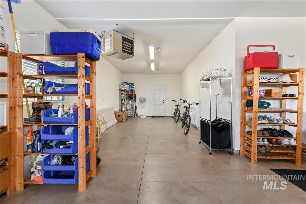 6990 N Moon Drummer Way