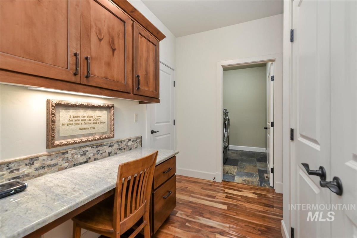 6990 N Moon Drummer Way