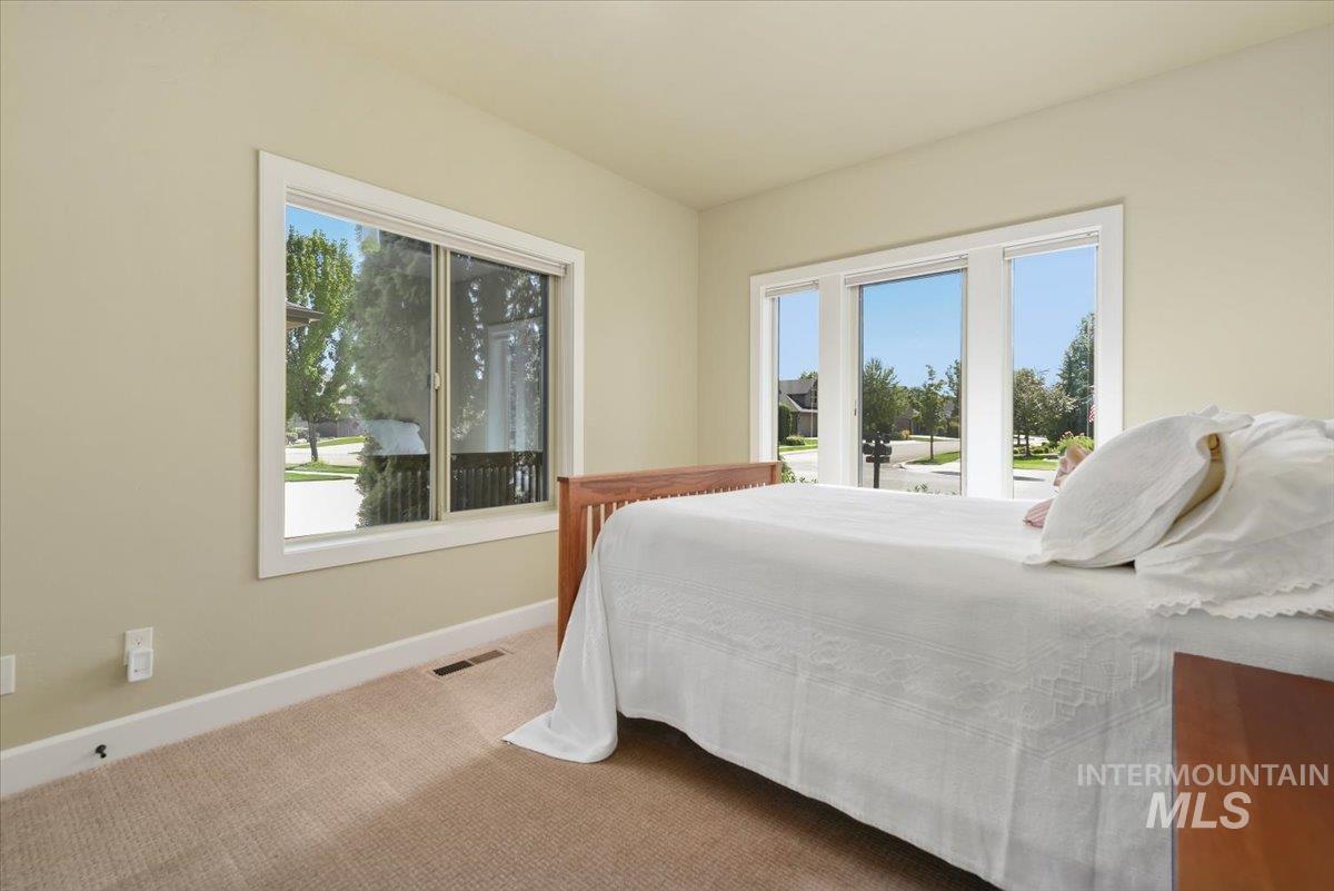 6990 N Moon Drummer Way