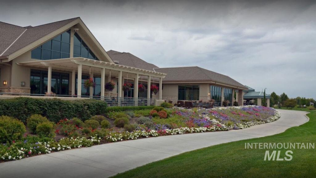 6990 N Moon Drummer Way