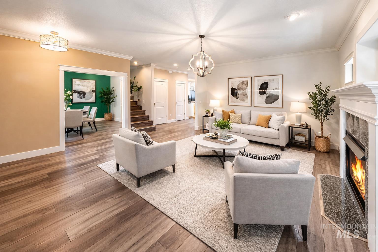 998 E Shadow Creek Lane