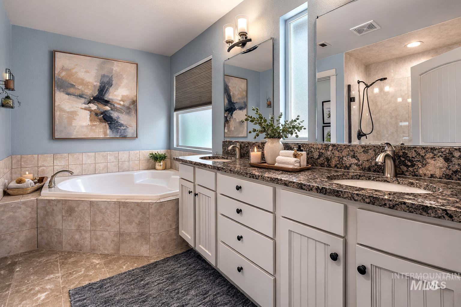 998 E Shadow Creek Lane