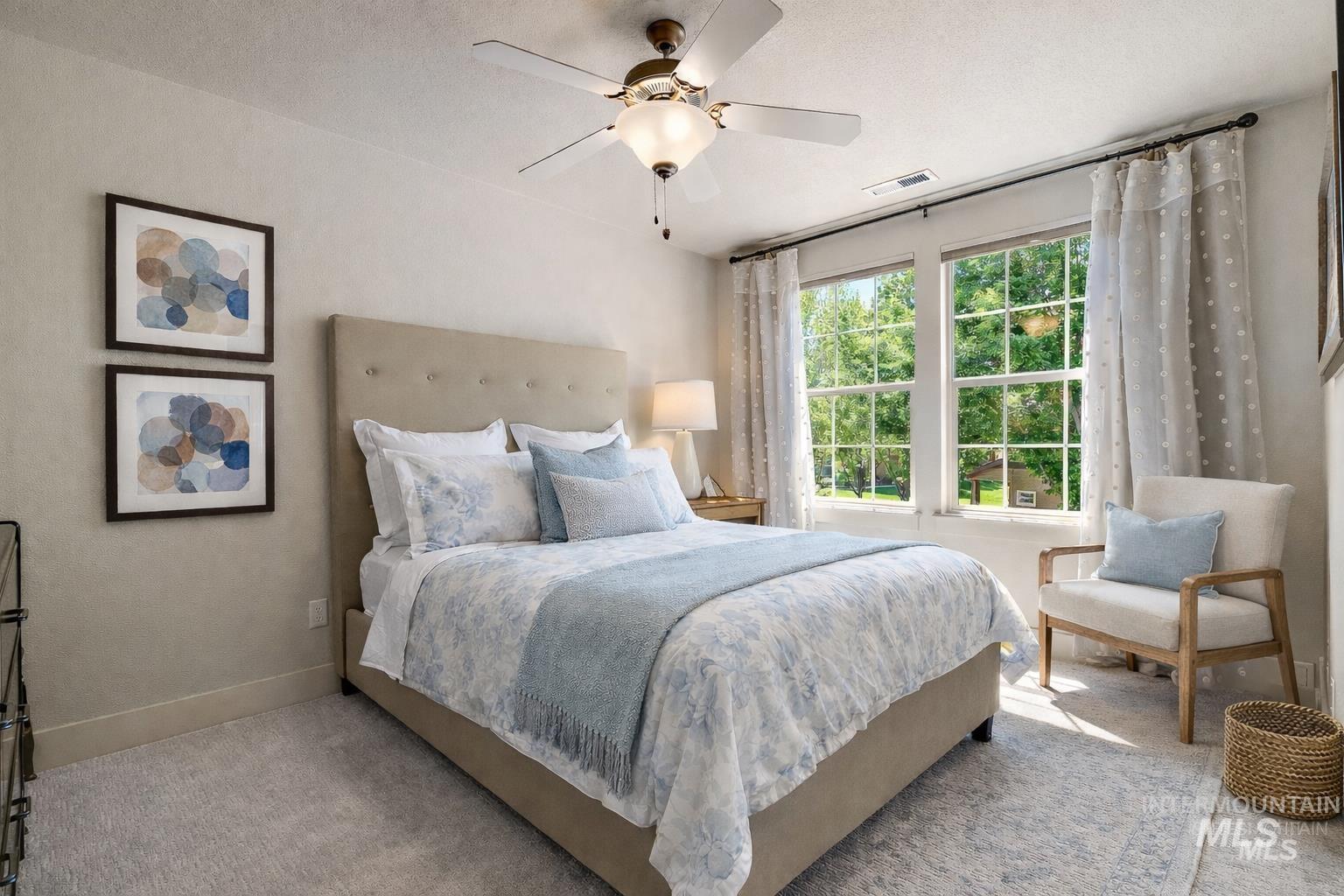 998 E Shadow Creek Lane