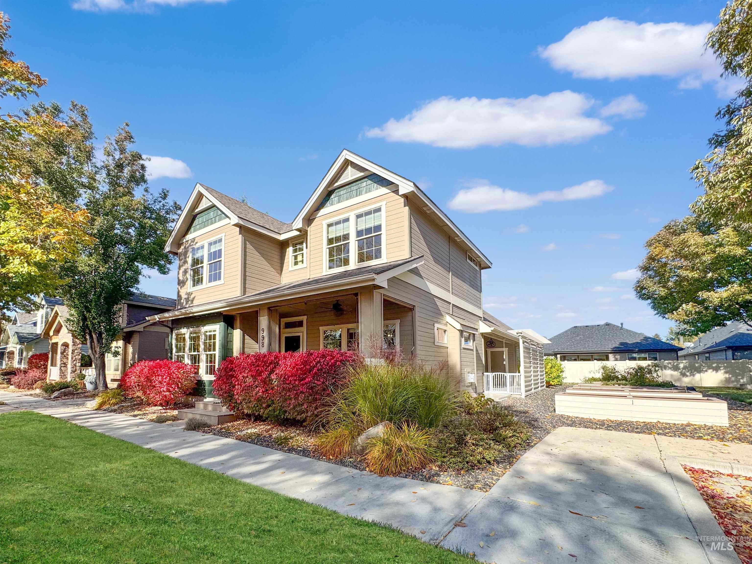 998 E Shadow Creek Lane