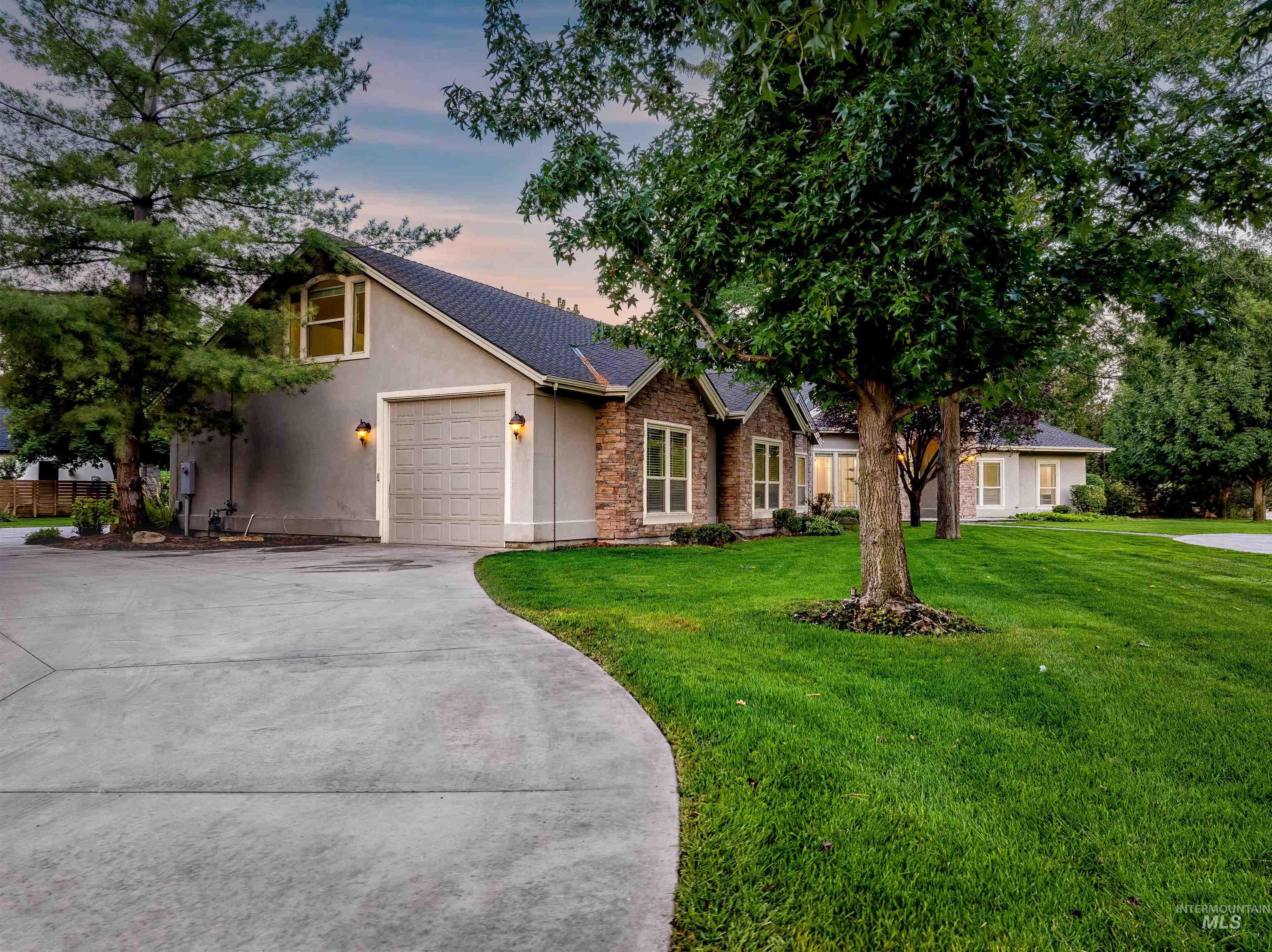 103 S. Alder Ln