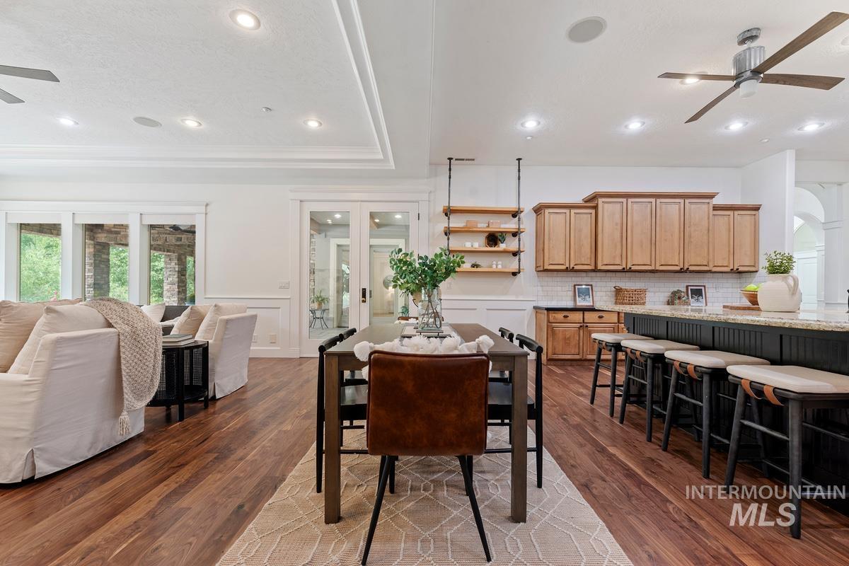 103 S. Alder Ln