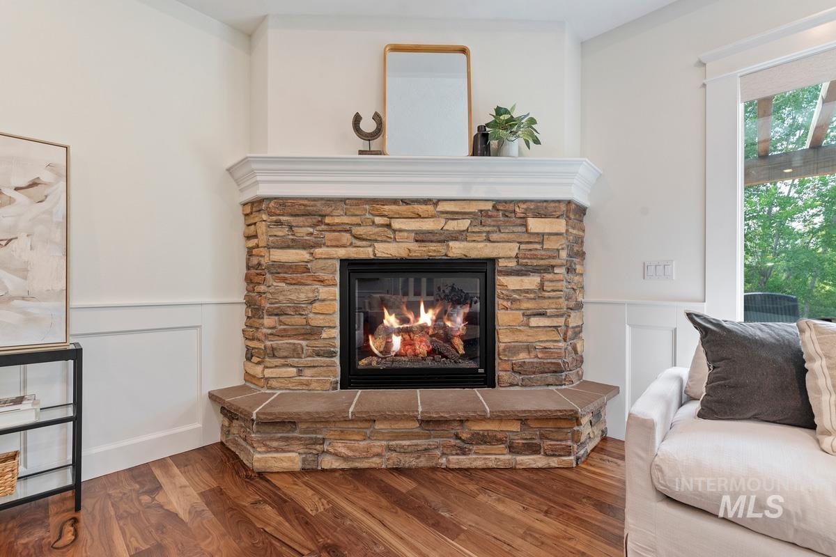 103 S. Alder Ln