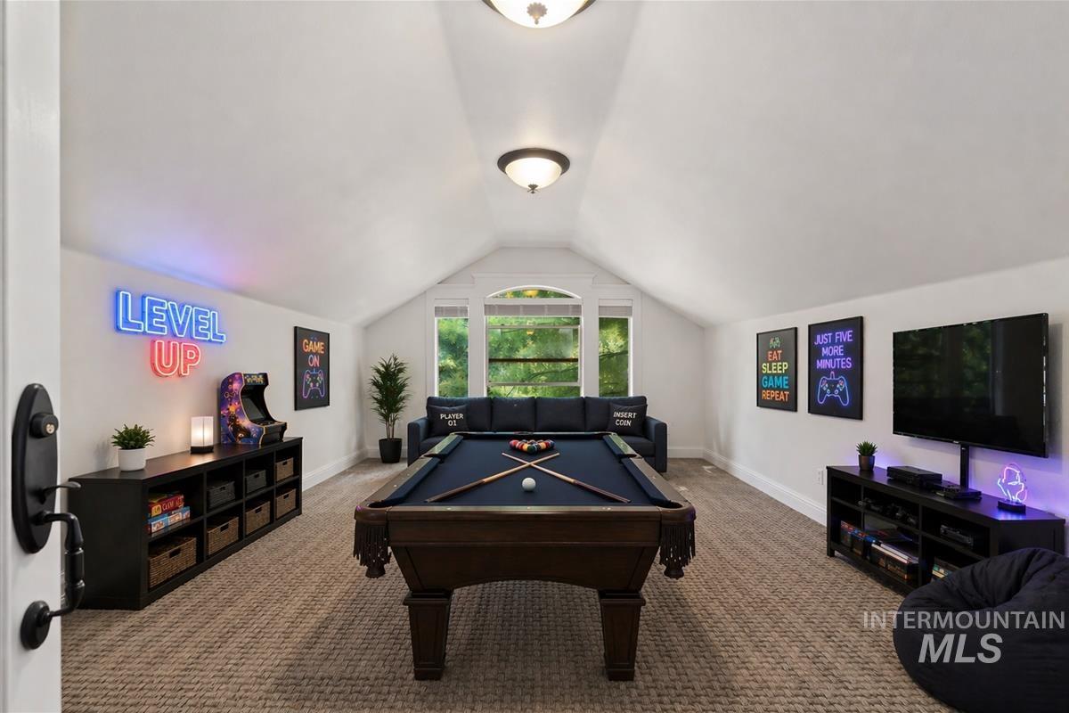 103 S Alder Lane