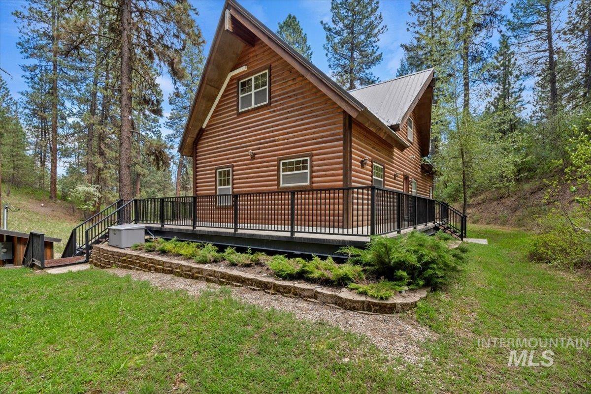 11 Forest Trail