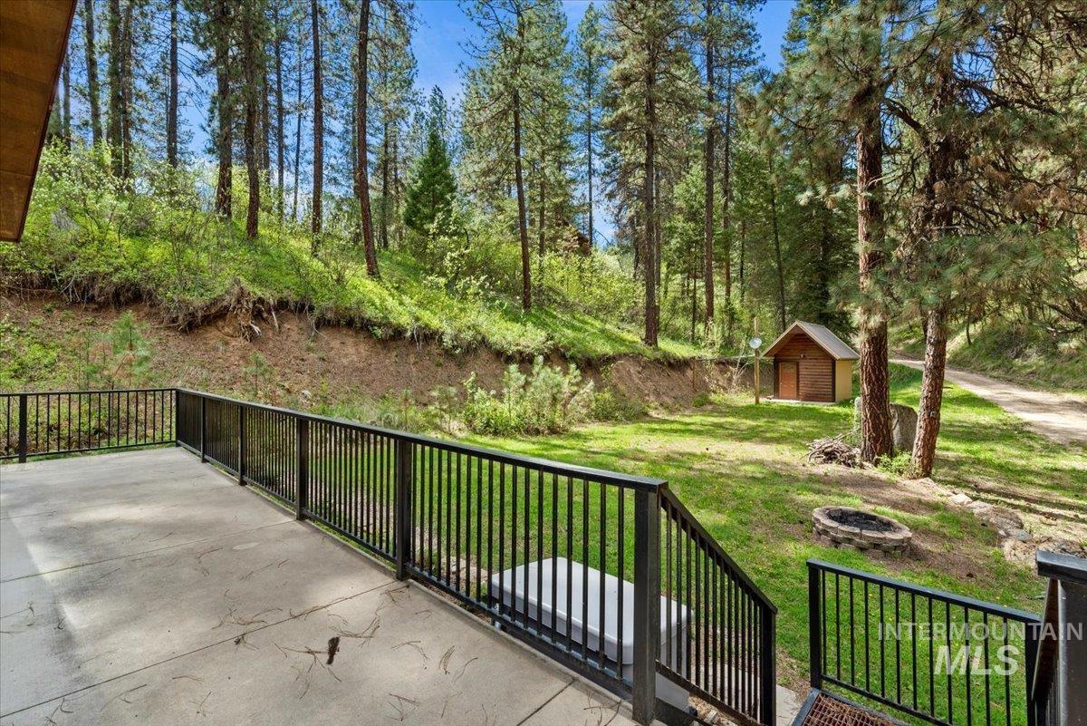 11 Forest Trail