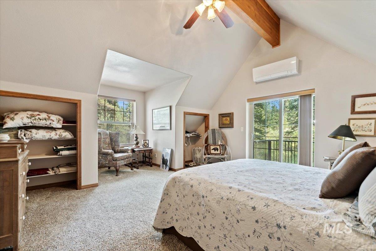11 Forest Trail