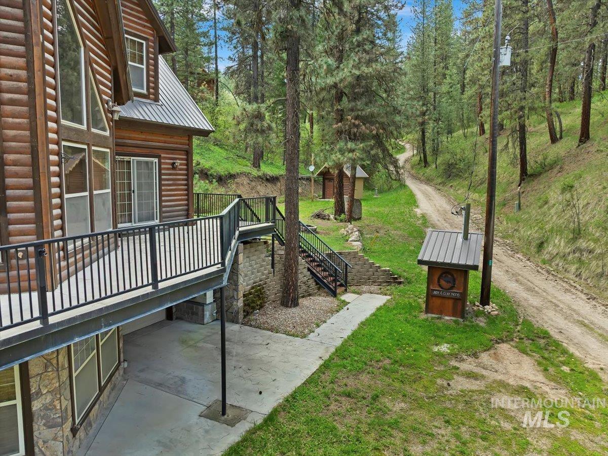 11 Forest Trail