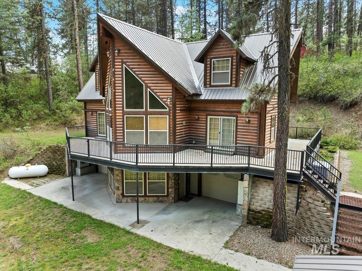 11 Forest Trail