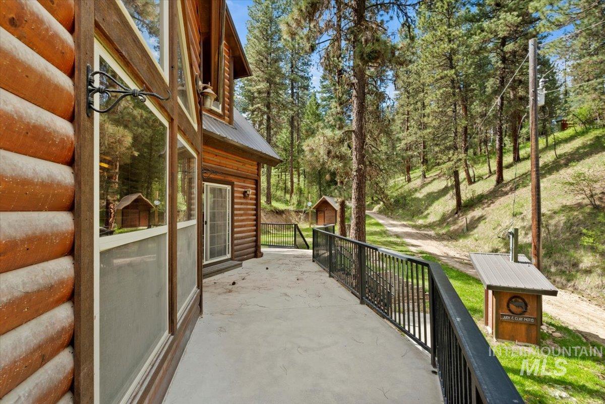11 Forest Trail