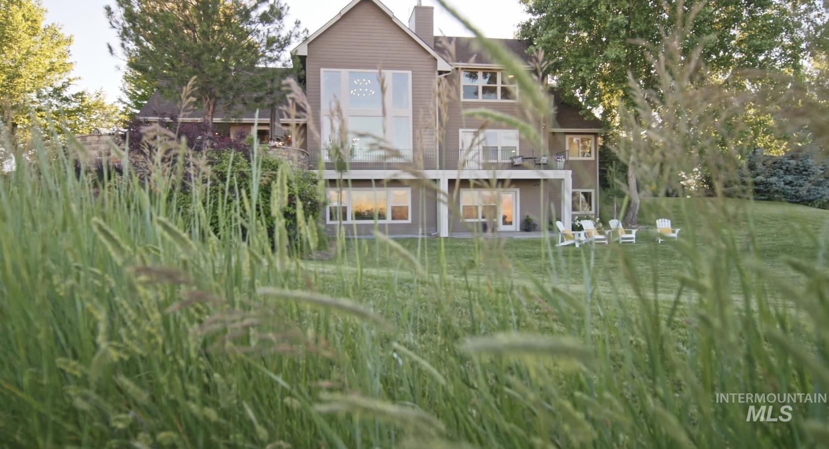 5446 N Highway 16