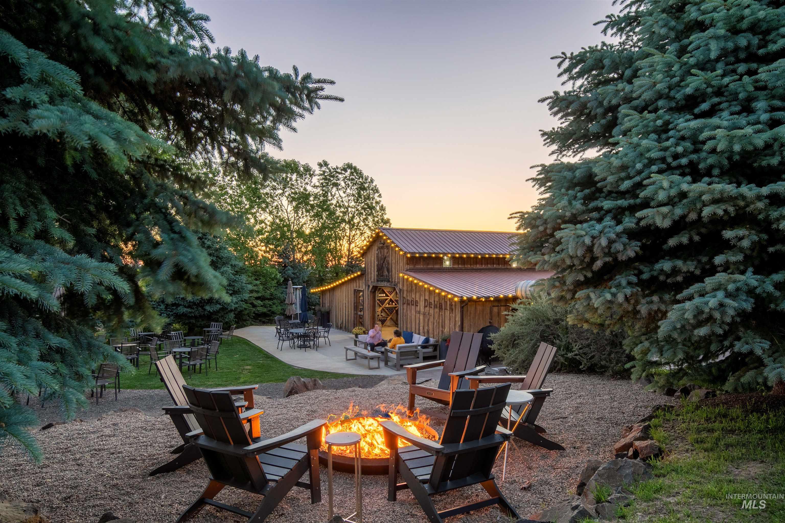 5446 N Highway 16
