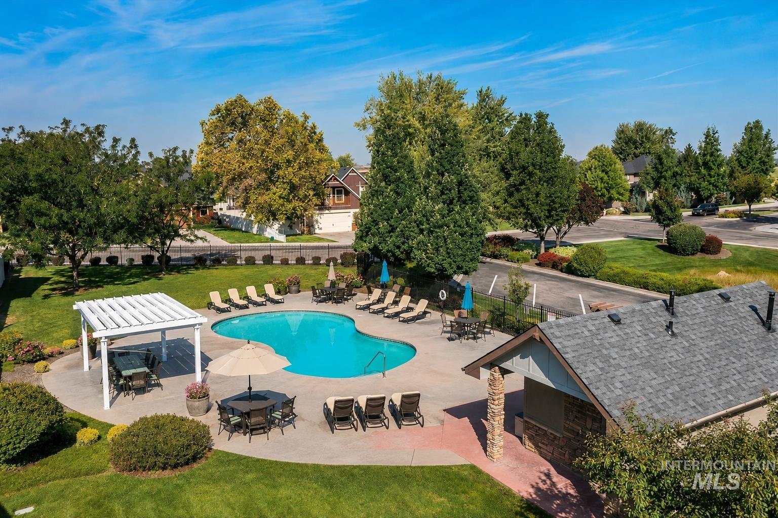 2946 N Christian Way